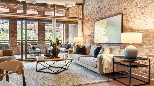 400 S Green Street 218, Chicago, IL 60607