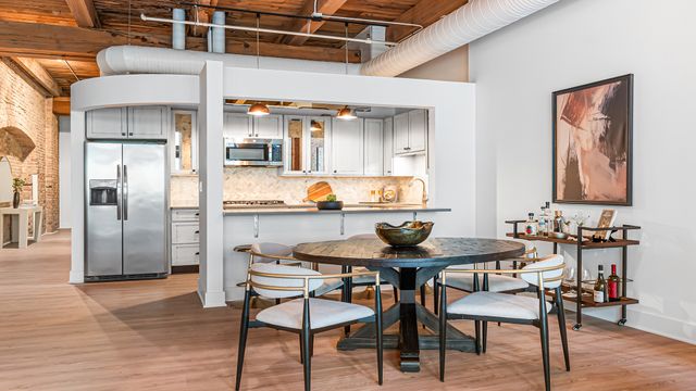 400 S Green Street 218, Chicago, IL 60607