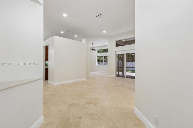 1290 Camellia Ln, Weston, FL 33326