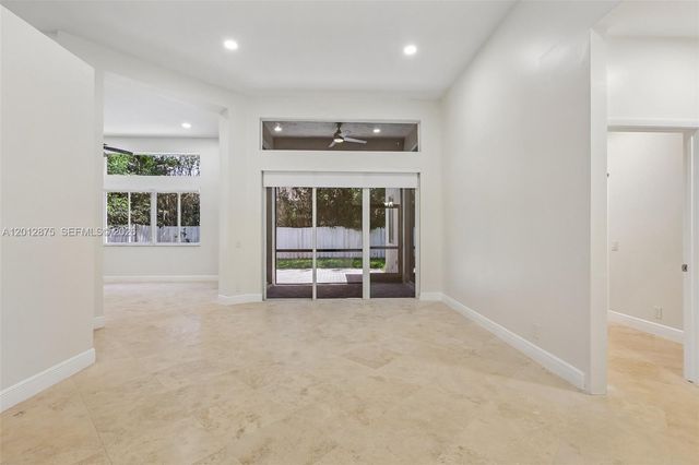 1290 Camellia Ln, Weston, FL 33326