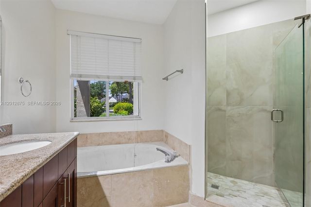 1290 Camellia Ln, Weston, FL 33326