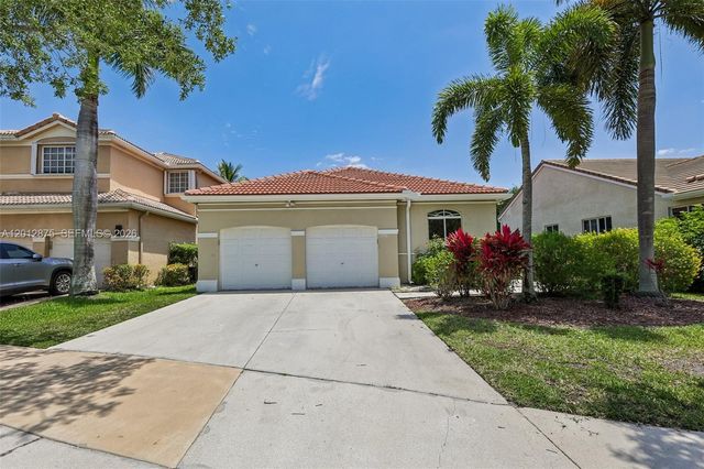 1290 Camellia Ln, Weston, FL 33326