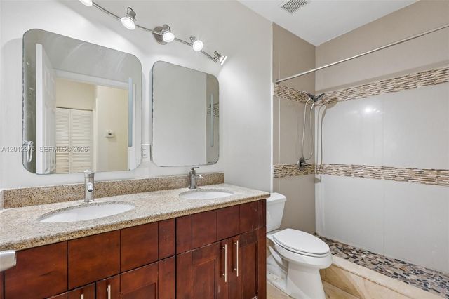 1290 Camellia Ln, Weston, FL 33326