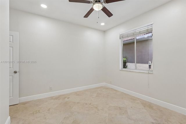 1290 Camellia Ln, Weston, FL 33326