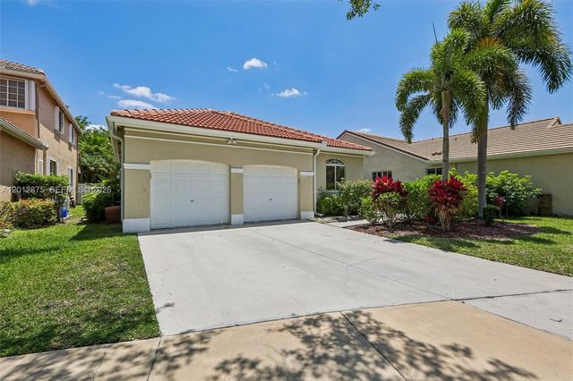 1290 Camellia Ln, Weston, FL 33326