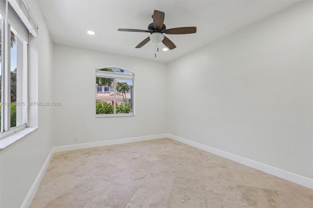 1290 Camellia Ln, Weston, FL 33326