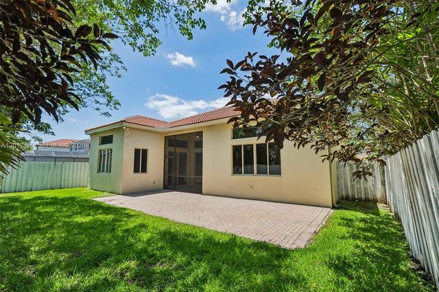1290 Camellia Ln, Weston, FL 33326