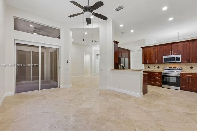 1290 Camellia Ln, Weston, FL 33326