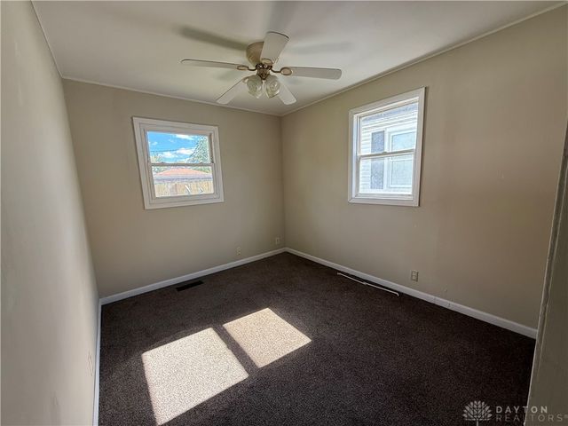 1040 S Central Avenue, Fairborn, OH 45324