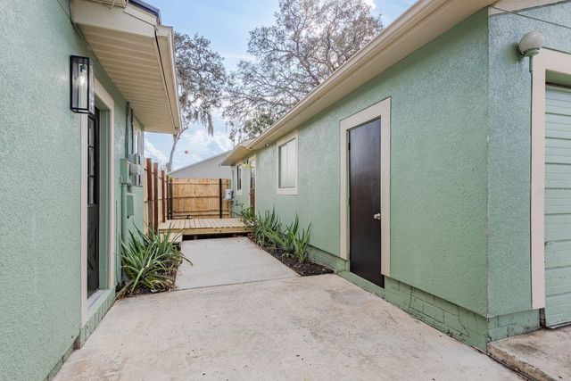 6040 VERMONT AVENUE, New Port Richey, FL 34653