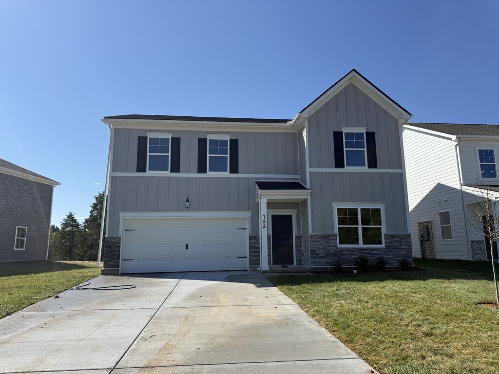 122 Dahlia Dr, La Vergne, TN 37086
