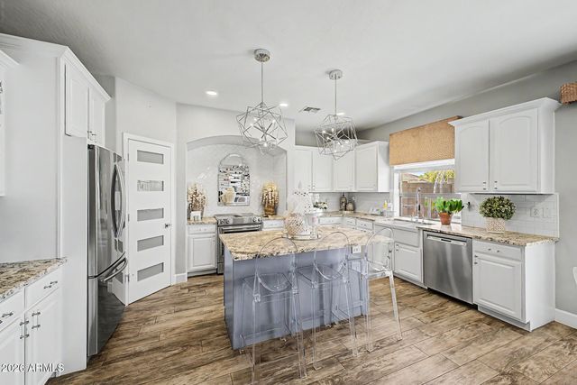 2826 E SAGUARO PARK Lane, Phoenix, AZ 85024