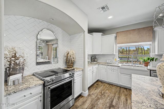 2826 E SAGUARO PARK Lane, Phoenix, AZ 85024