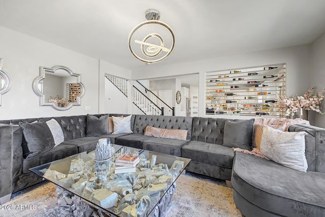 2826 E SAGUARO PARK Lane, Phoenix, AZ 85024