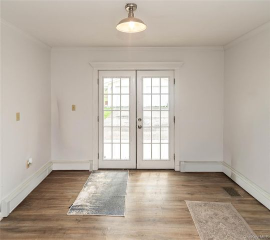 107 Dunthorne Drive, Bloomingburg, NY 12721