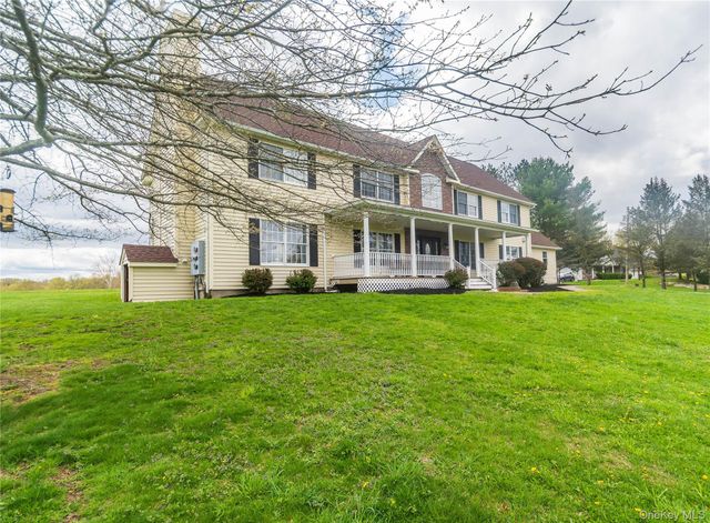 107 Dunthorne Drive, Bloomingburg, NY 12721