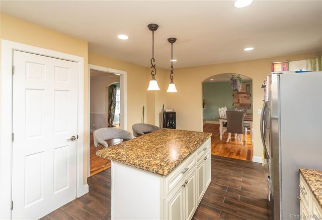 107 Dunthorne Drive, Bloomingburg, NY 12721