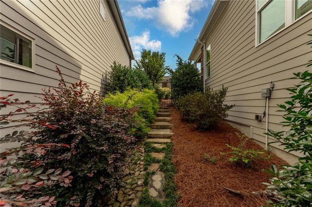 408 Serenity Lane, Woodstock, GA 30188