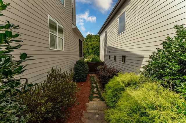 408 Serenity Lane, Woodstock, GA 30188