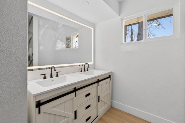 6531 Greencreek Way, Citrus Heights, CA 95621