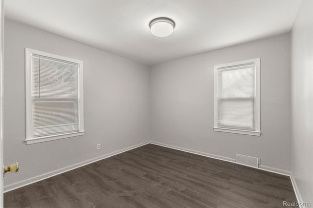 14592 OCONNOR Avenue, Allen Park, MI 48101