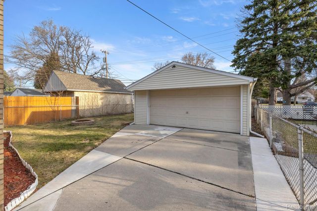 14592 OCONNOR Avenue, Allen Park, MI 48101