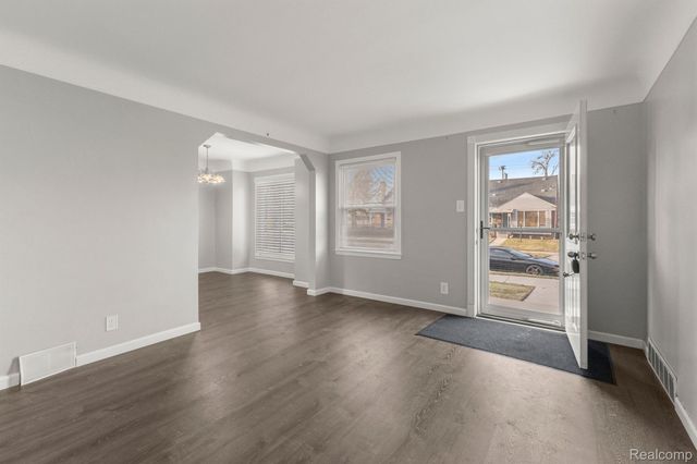14592 OCONNOR Avenue, Allen Park, MI 48101