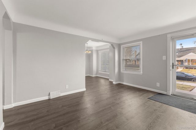 14592 OCONNOR Avenue, Allen Park, MI 48101