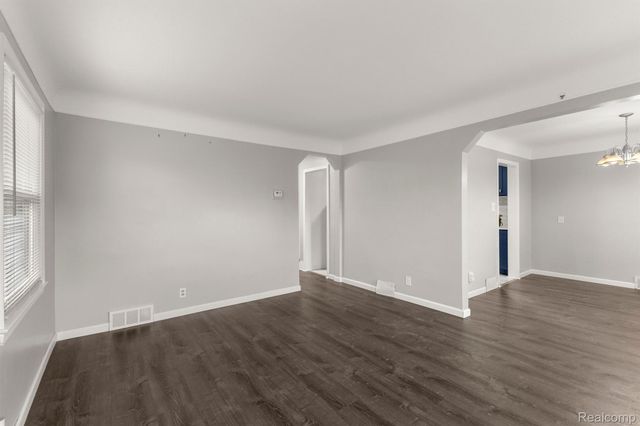 14592 OCONNOR Avenue, Allen Park, MI 48101