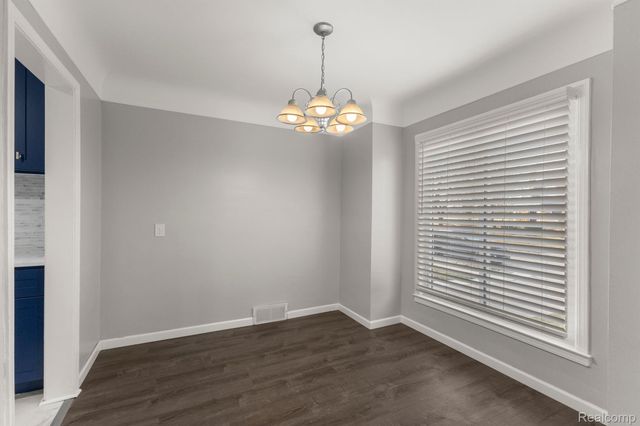 14592 OCONNOR Avenue, Allen Park, MI 48101