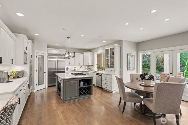 21708 82nd Avenue SE, Woodinville, WA 98072