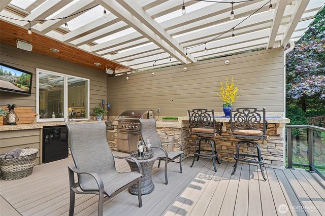 21708 82nd Avenue SE, Woodinville, WA 98072