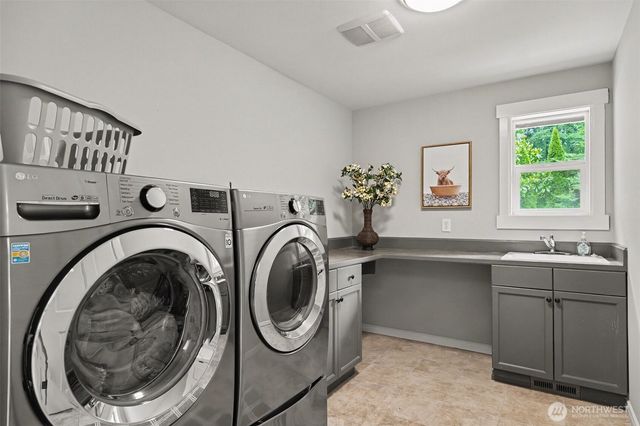 21708 82nd Avenue SE, Woodinville, WA 98072