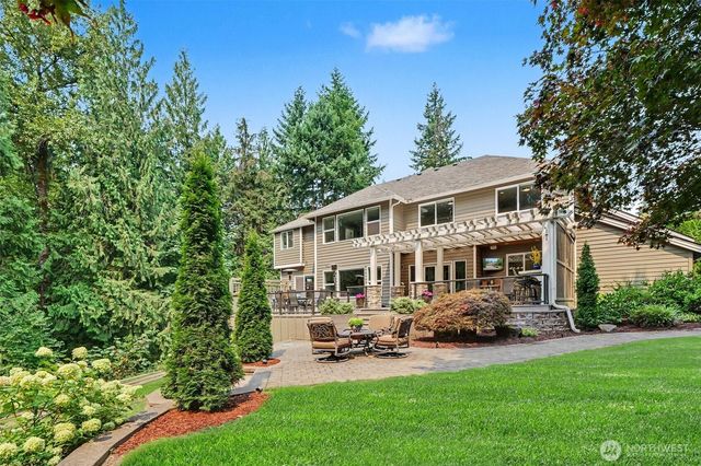 21708 82nd Avenue SE, Woodinville, WA 98072