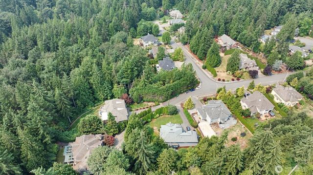 21708 82nd Avenue SE, Woodinville, WA 98072