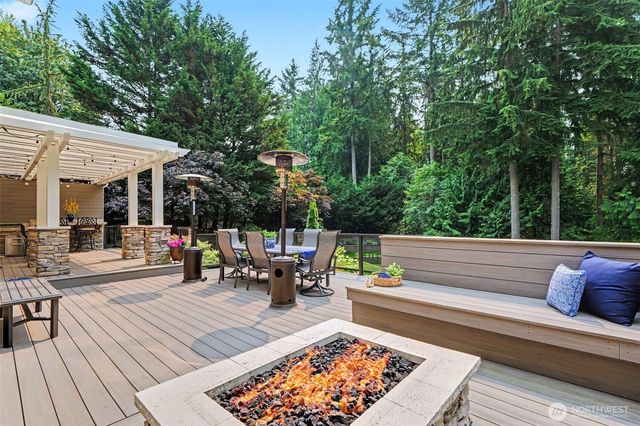 21708 82nd Avenue SE, Woodinville, WA 98072