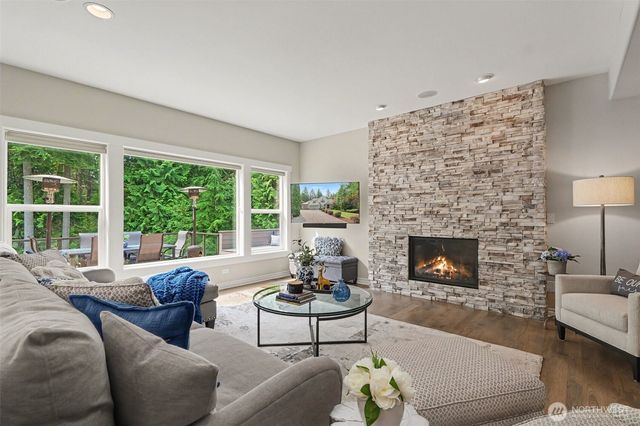 21708 82nd Avenue SE, Woodinville, WA 98072