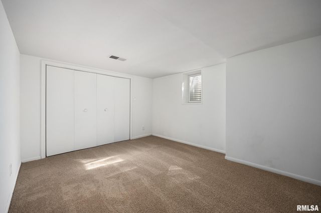 205 W GLEN Avenue, Peoria, IL 61614