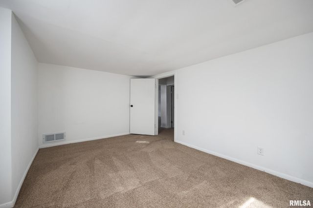 205 W GLEN Avenue, Peoria, IL 61614