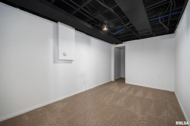 205 W GLEN Avenue, Peoria, IL 61614