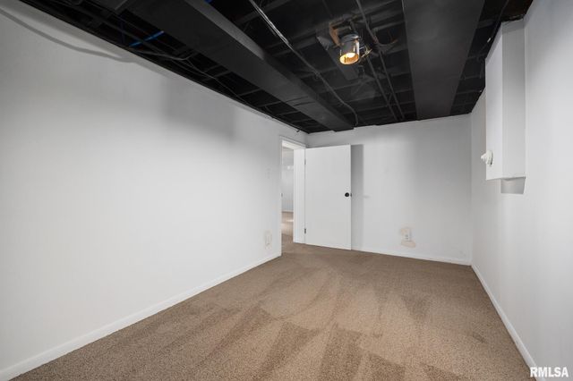 205 W GLEN Avenue, Peoria, IL 61614