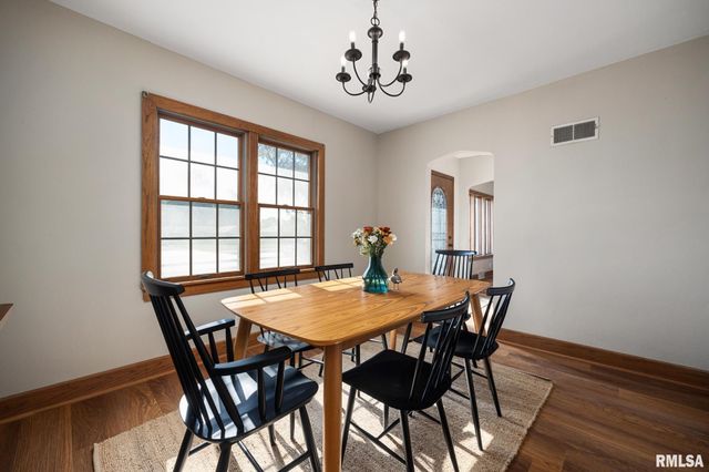 205 W GLEN Avenue, Peoria, IL 61614