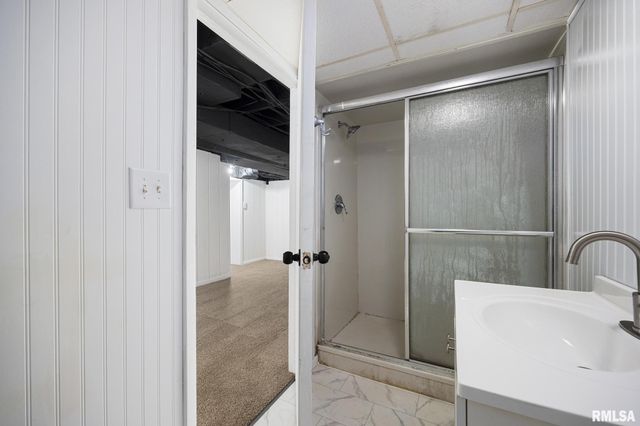 205 W GLEN Avenue, Peoria, IL 61614