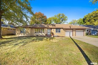 205 W GLEN Avenue, Peoria, IL 61614