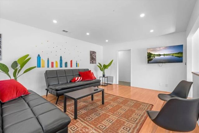 3633 Lime, Long Beach, CA 90807