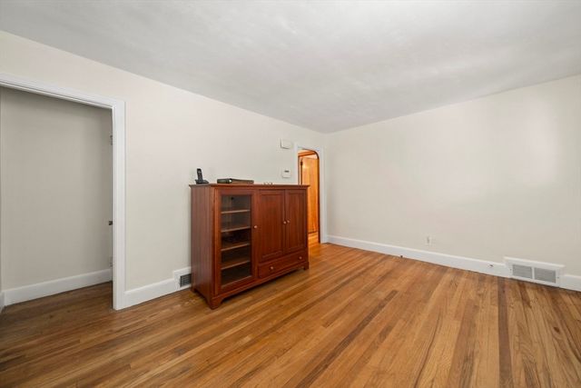 54 Safford St, Quincy, MA 02171