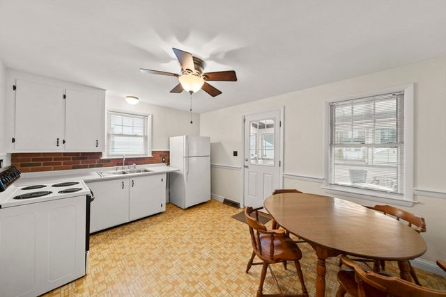 54 Safford St, Quincy, MA 02171