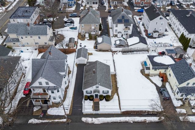 54 Safford St, Quincy, MA 02171