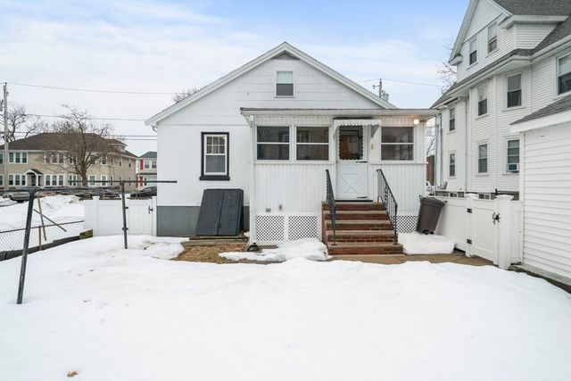 54 Safford St, Quincy, MA 02171