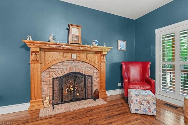 3190 Macbrandon Lane, Pfafftown, NC 27040
